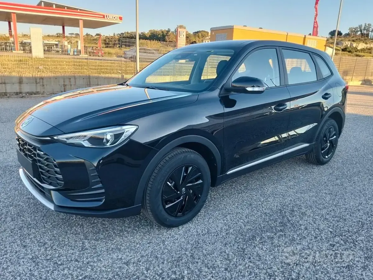 Nuova MG ZS 115 CV (84 kW) 2026 Nero SUV