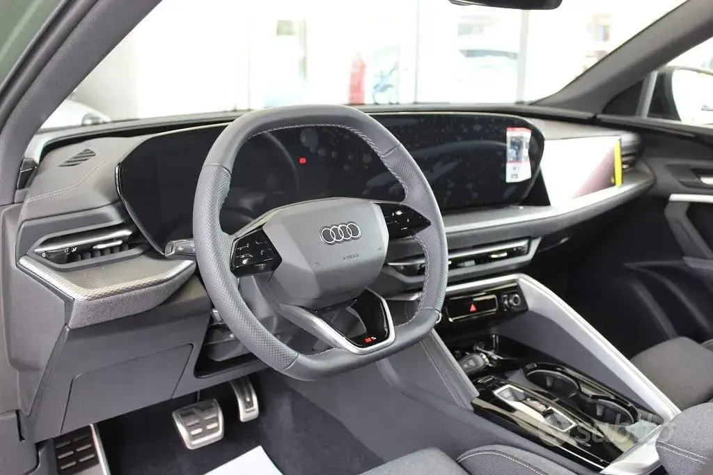 Nuova Audi Q5 S-Line 204 CV (150 kW) 2026 Verde SUV