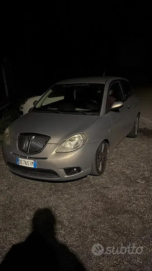 Usata Lancia Ypsilon 75 CV (55 kW) 2008 Utilitaria