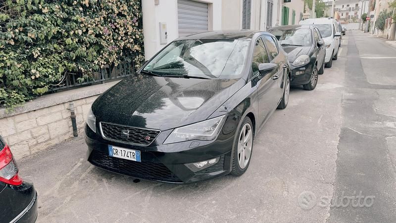 Nero Usata 2016 Seat Leon FR Tre volumi | 10.000 € (Ottimo prezzo) - Immagine 1/4