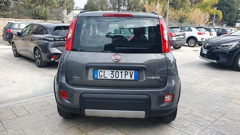Usata Fiat Panda 70 CV (51 kW) 2022 Grigio Utilitaria