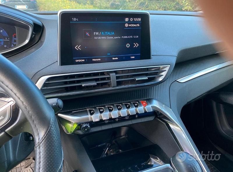 Usata Peugeot 3008 Allure 120 CV (88 kW) 2017 Station wagon