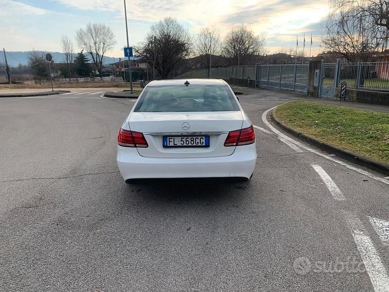 Gebraucht Mercedes E200 Executive 136 PS (100 kW) 2013 Weiß Limousine