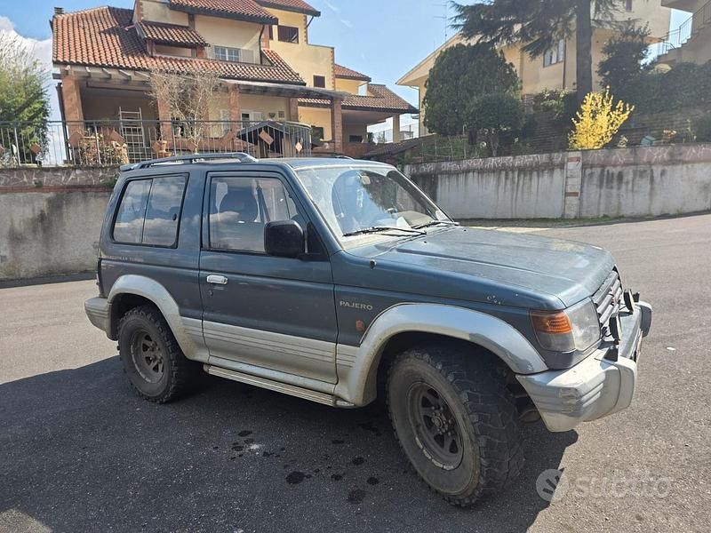 Usata Mitsubishi Pajero 100 CV (73 kW) 1993 SUV