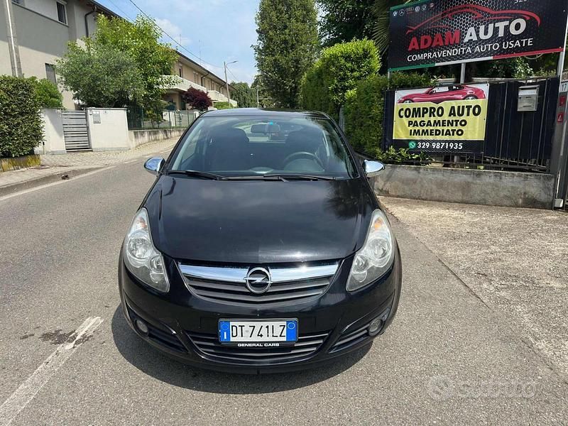 Usata Opel Corsa Sport 90 CV (66 kW) 2009 Nero Utilitaria