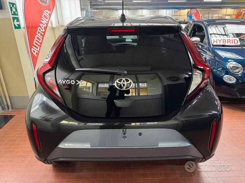Nuova Toyota Aygo X Trend 72 CV (52 kW) 2025 Grigio SUV