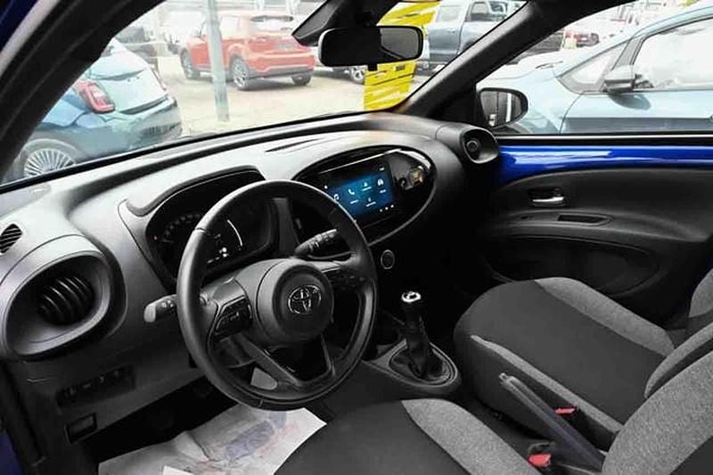 Usata Toyota Aygo X Active 72 CV (52 kW) 2025 Blu SUV