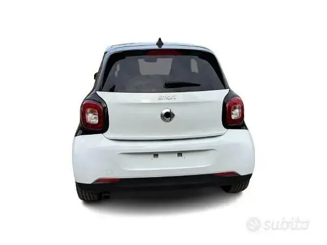 Usata Smart ForFour Prime 71 CV (52 kW) 2016 Bianco Utilitaria