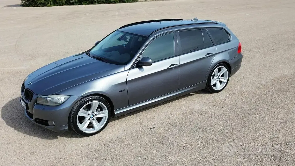 Usata BMW 318 143 CV (105 kW) 2013 Grigio Station wagon