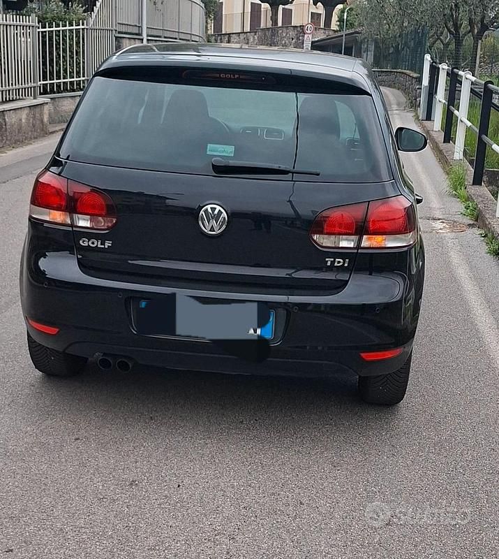 Usata VW Golf VI Highline 110 CV (80 kW) 2009 Nero Utilitaria