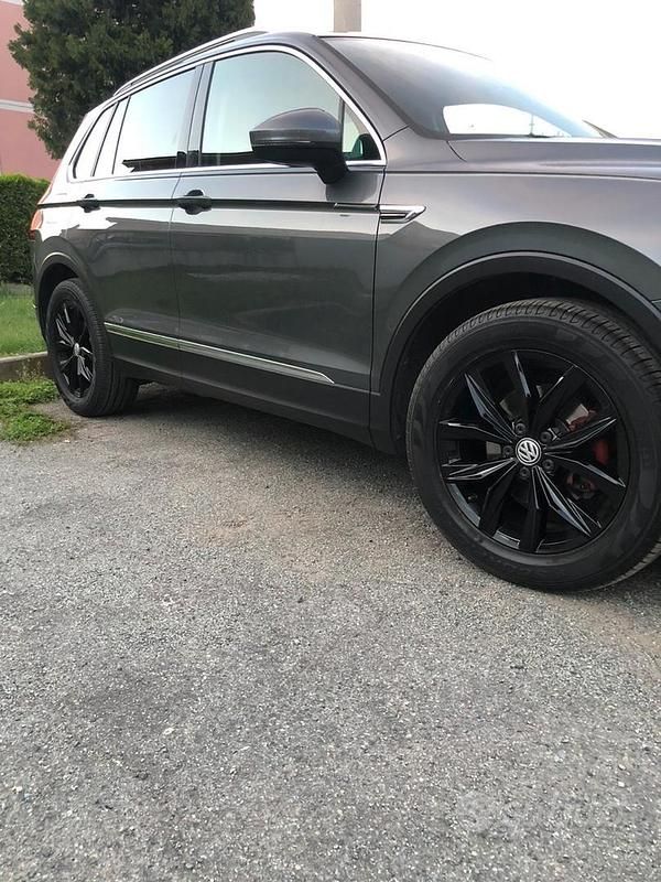 Usata VW Tiguan Advance 150 CV (110 kW) 2017 Grigio SUV