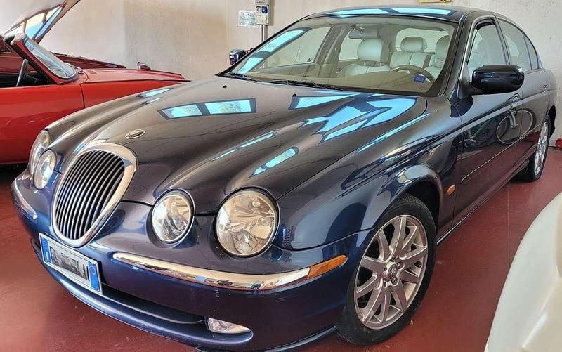 Blu/azzurro Usata 1999 Jaguar S-Type Executive Tre volumi | 5000 € (Buon prezzo) - Immagine 1/4
