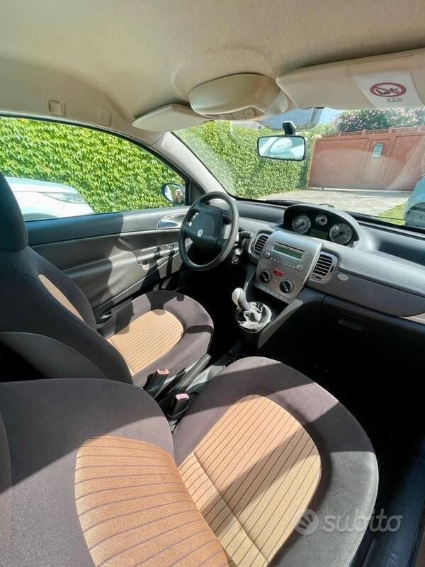 Usata Lancia Ypsilon 2007 Utilitaria