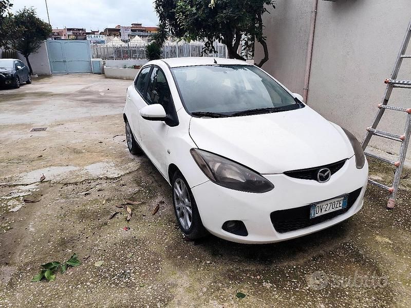 Usata Mazda 2 68 CV (50 kW) 2009 Berlina