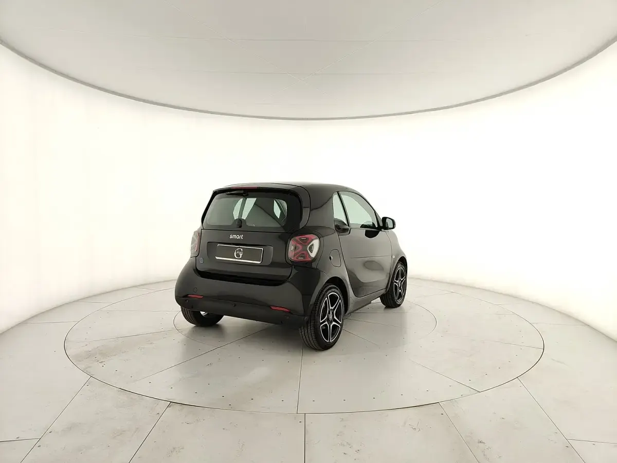 Usata Smart ForTwo Electric Drive Pulse 41 kW (56 CV) 2022 Nero Coupé