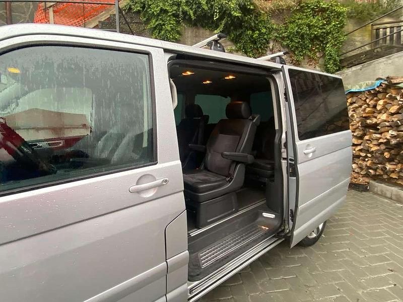 Usata VW Multivan Highline 174 CV (127 kW) 2008 Furgone