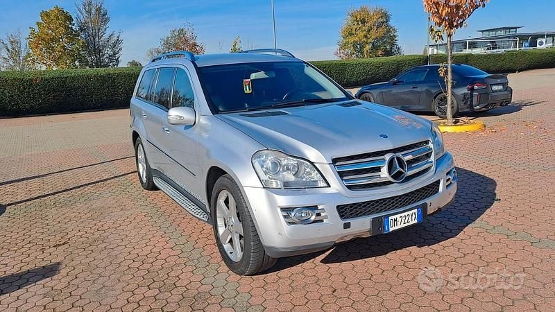 Usata Mercedes GL320 224 CV (164 kW) 2007 Grigio SUV