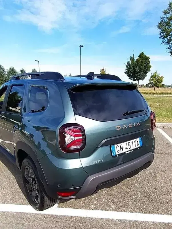 Usata Dacia Duster Extreme 101 CV (74 kW) 2023 Verde SUV