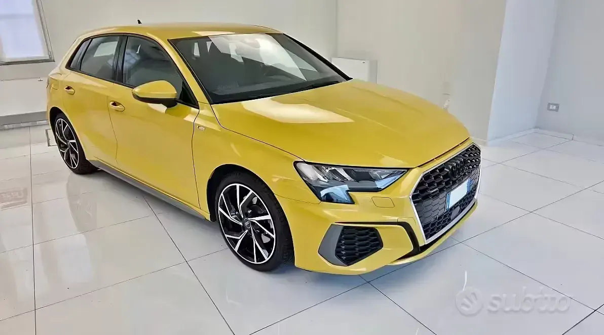 Gebraucht Audi A3 S-Line 190 PS (139 kW) 2022 Gelb Limousine