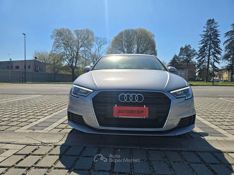 Usata Audi A3 Ambiente 116 CV (85 kW) 2018 Argento Berlina