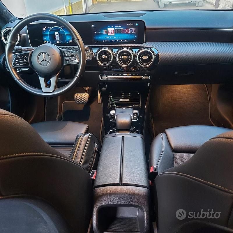 Usata Mercedes A180 136 CV (100 kW) 2019 Grigio
