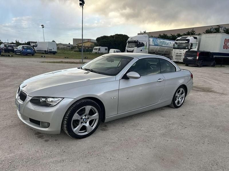 Usata BMW 323 Cabriolet 170 CV (125 kW) 2008 Argento Cabrio
