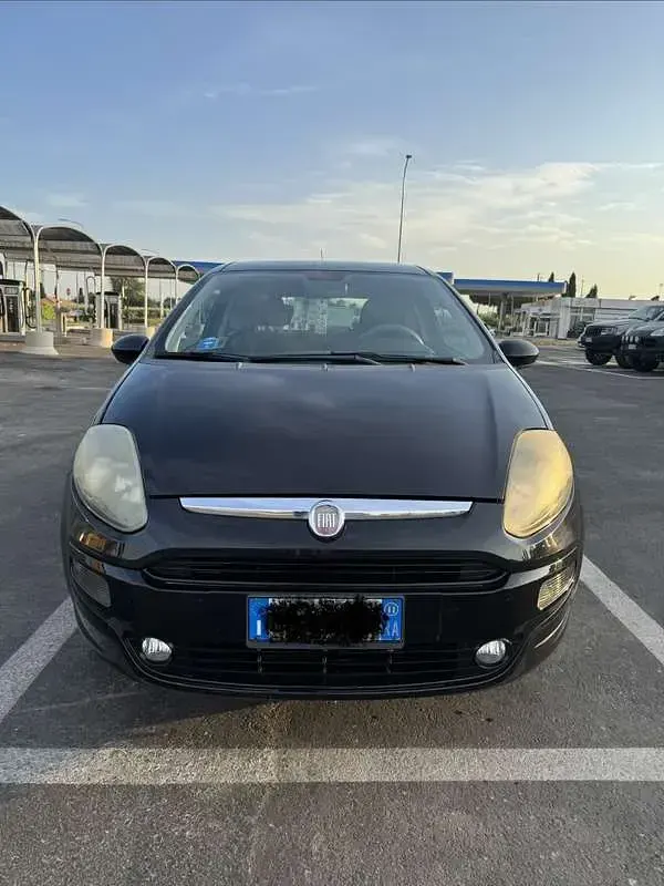 Usata Fiat Punto Active 63 CV (46 kW) 2011 Utilitaria