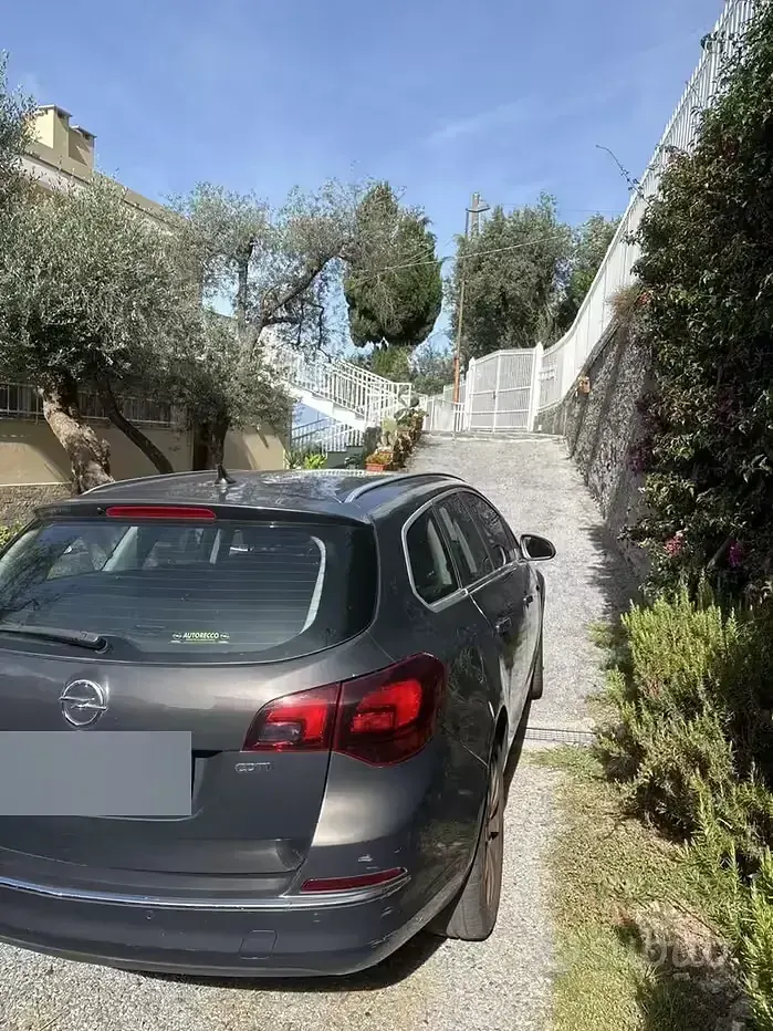Usata Opel Astra 110 CV (80 kW) 2015 Grigio Station wagon