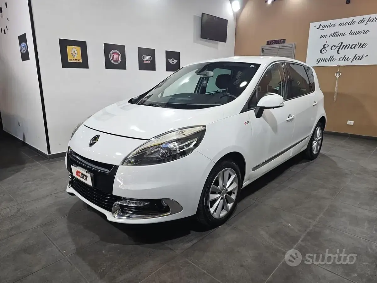 Usata Renault Scénic III XMOD 110 CV (80 kW) 2013 Bianco Monovolume