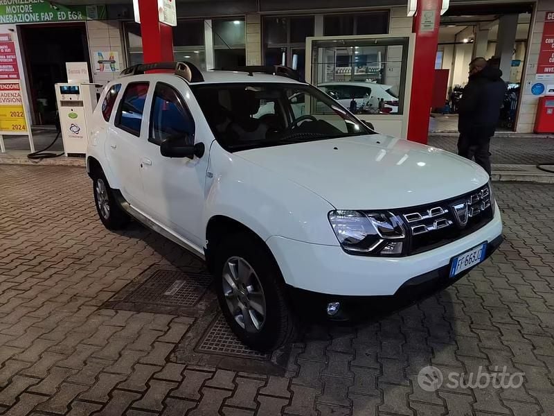 Usata Dacia Duster 90 CV (66 kW) 2016 Bianco SUV