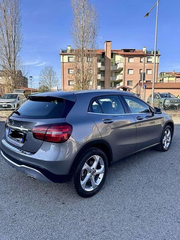 Usata Mercedes GLA200 Executive 136 CV (100 kW) 2017 SUV