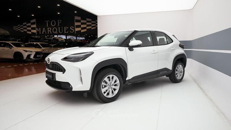 Usata Toyota Yaris Cross Active 92 CV (67 kW) 2022 Bianco SUV