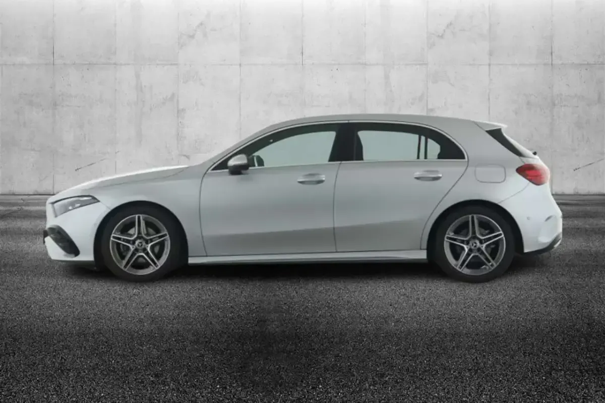 Usata Mercedes A200 Advanced Plus 163 CV (119 kW) 2025 Argento Berlina