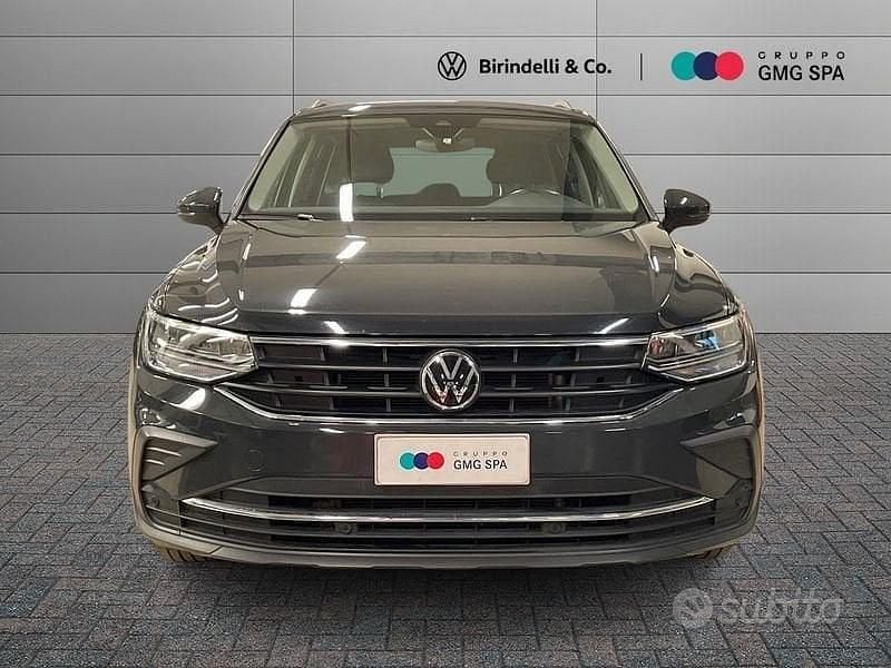 Usata VW Tiguan Life 122 CV (89 kW) 2023 Grigio SUV
