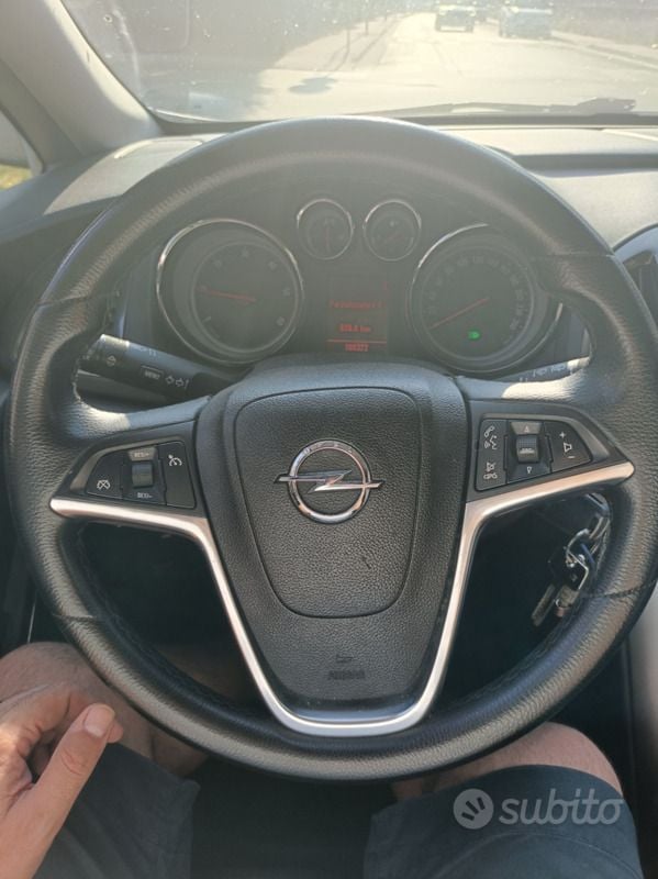 Usata Opel Astra 75 CV (55 kW) 2010 Blu Utilitaria