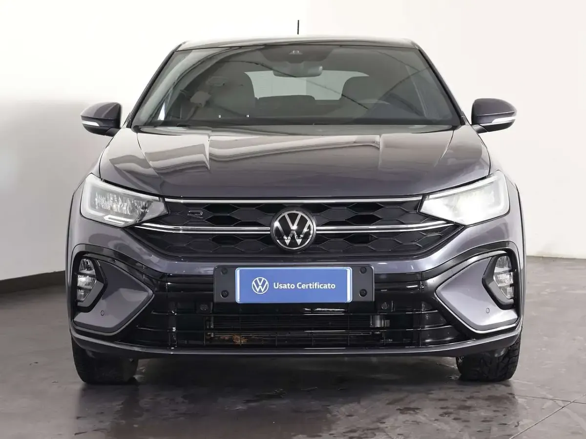 Usata VW Taigo R-line 110 CV (80 kW) 2023 Smoky grey SUV