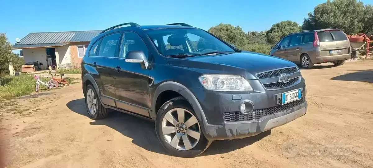 Usata Chevrolet Captiva 150 CV (110 kW) 2009 Blu SUV