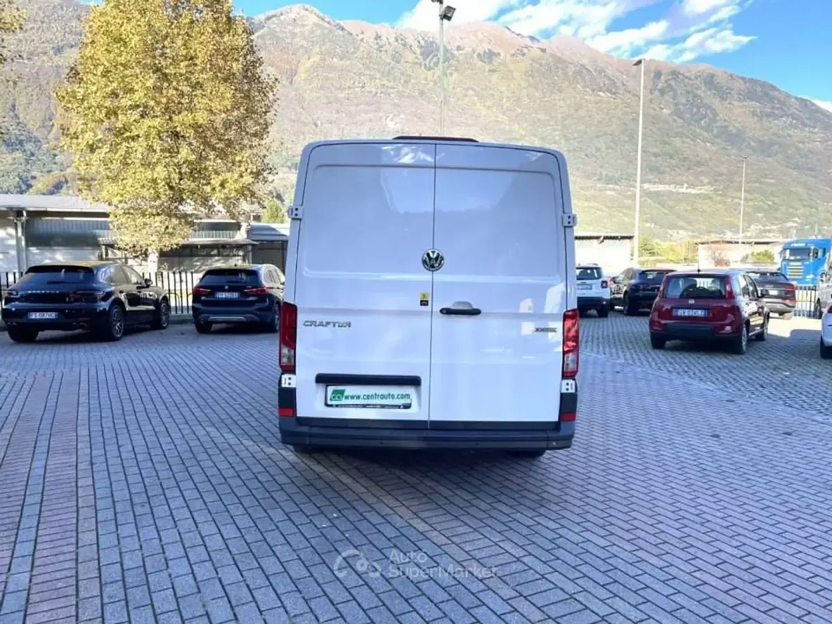 Usata VW Crafter 140 CV (102 kW) 2022 Bianco Furgone