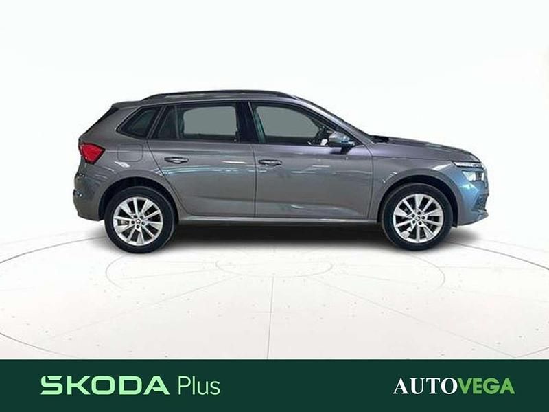 Usata Skoda Kamiq Ambition 110 CV (80 kW) 2022 Grigio pastello SUV