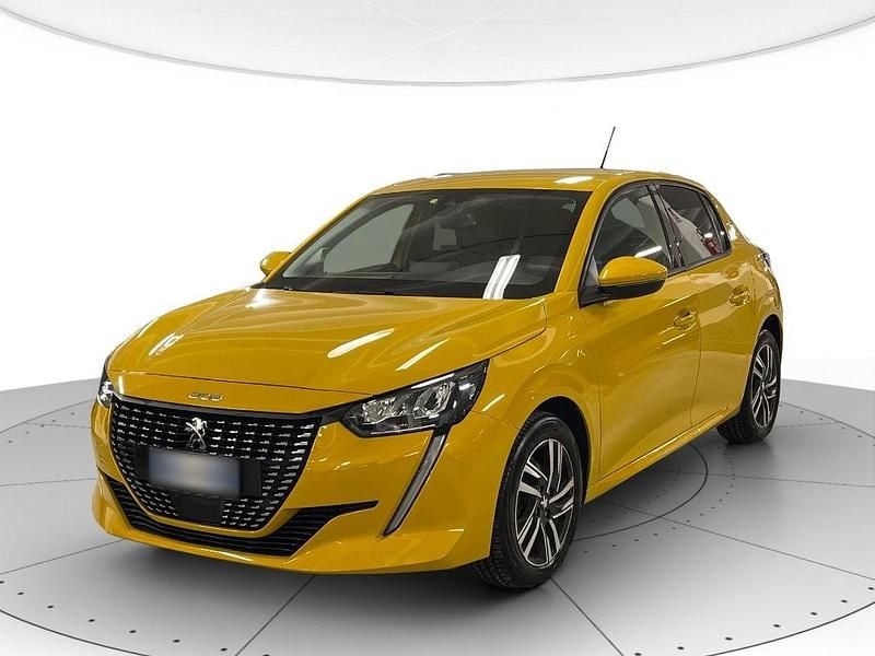 Usata Peugeot 208 Allure 100 CV (73 kW) 2021 Giallo faro Utilitaria