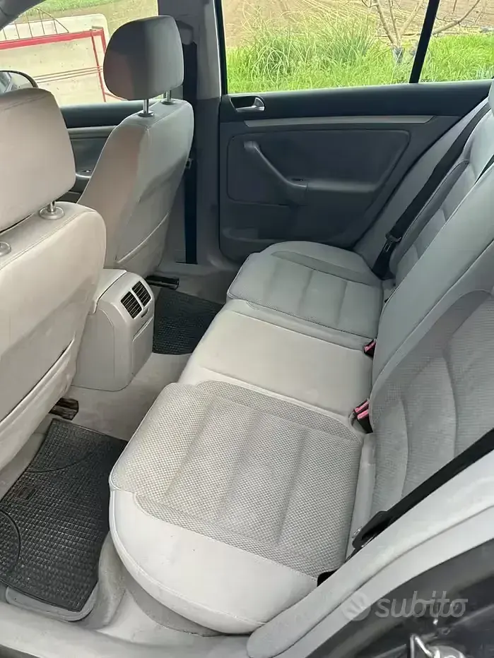 Usado VW Golf IV Comfortline 140 CV (102 kW) 2004 Azul Berlina