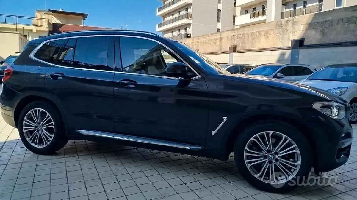 Usata BMW X3 Luxury Line 190 CV (139 kW) 2020 Grigio SUV