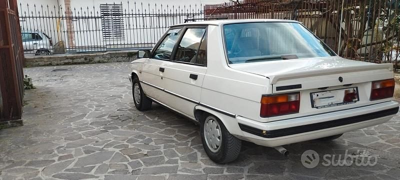 Usata Renault R9 48 CV (35 kW) 1986 Berlina