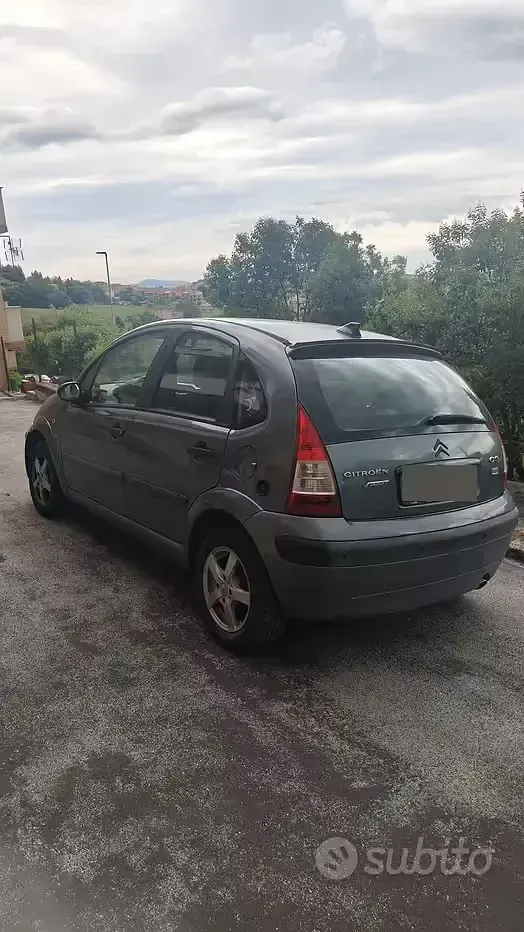 Usata Citroën C3 73 CV (53 kW) 2007 Grigio Berlina