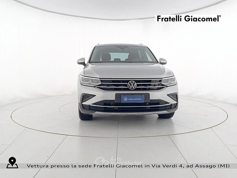Usata VW Tiguan Elegance 245 CV (180 kW) 2022 Reflex silver metallizzato SUV