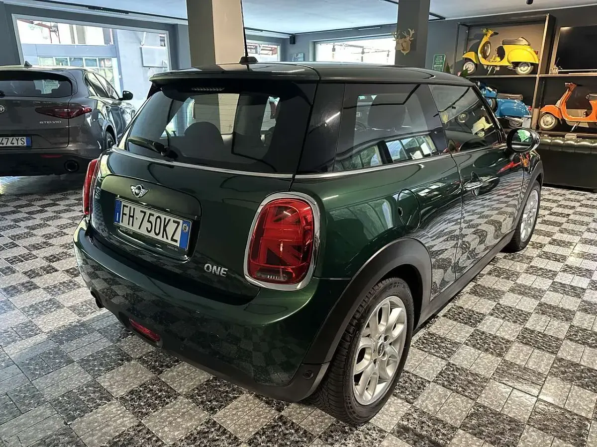 Usata Mini ONE 75 CV (55 kW) 2017 Other Utilitaria