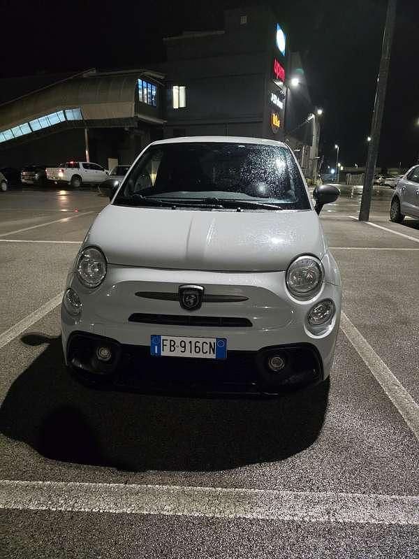 Usata Abarth 500 Custom 140 CV (102 kW) 2015 Utilitaria