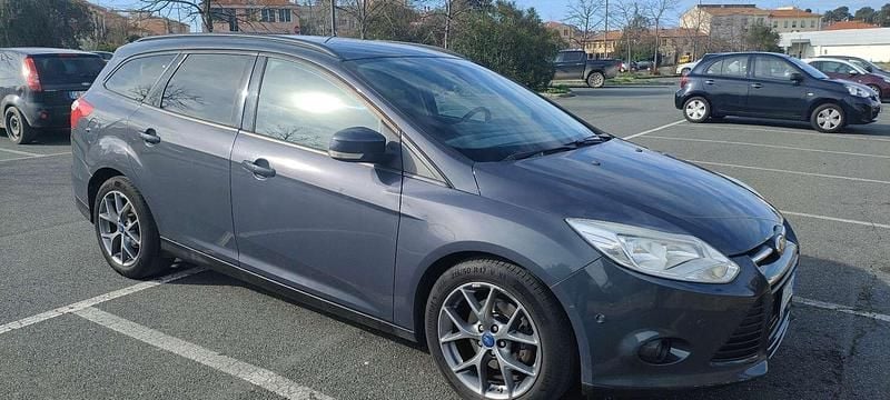 Usata Ford Focus 140 CV (102 kW) 2014 Station wagon