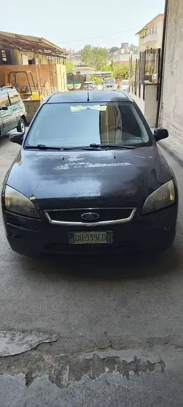 Usata Ford Focus Style 90 CV (66 kW) 2007 Blu/azzurro Station wagon