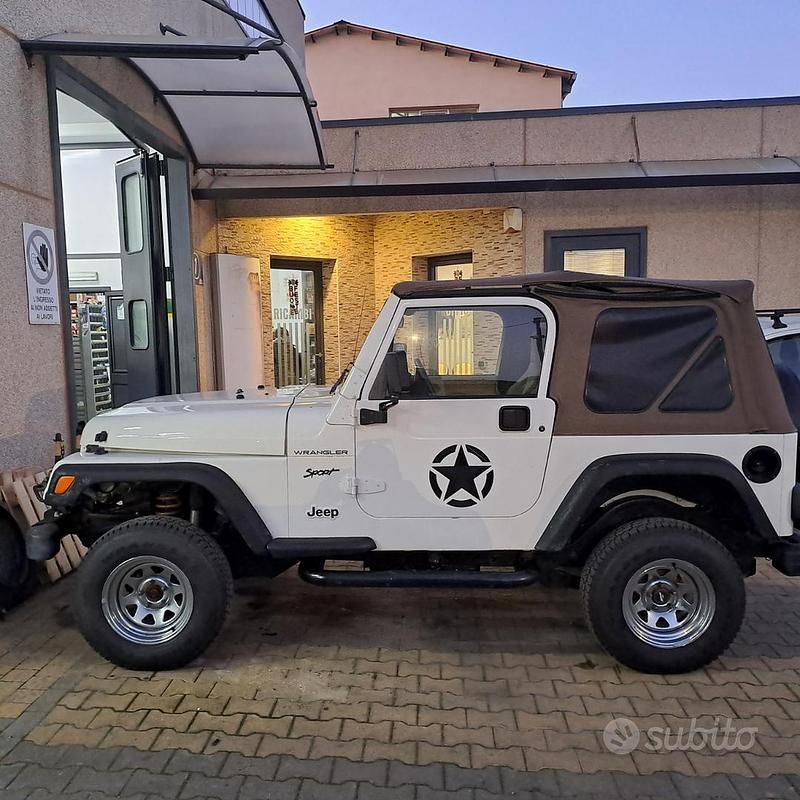 Usata Jeep Wrangler 1997 Bianco SUV